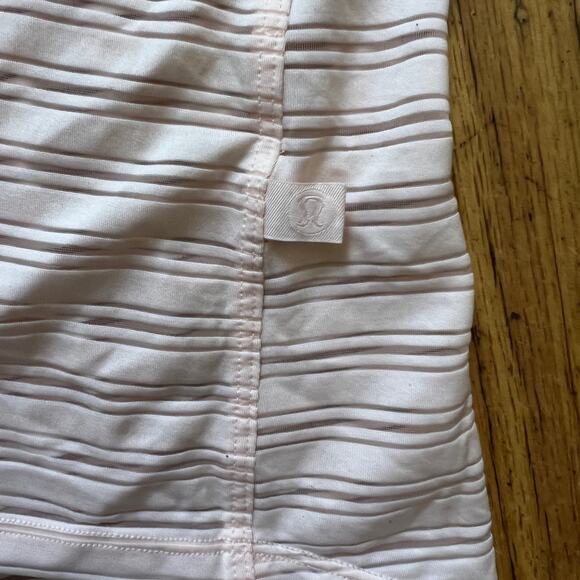 Lululemon Women's Tie In Back Petal Tank Top - Picture 7 of 7